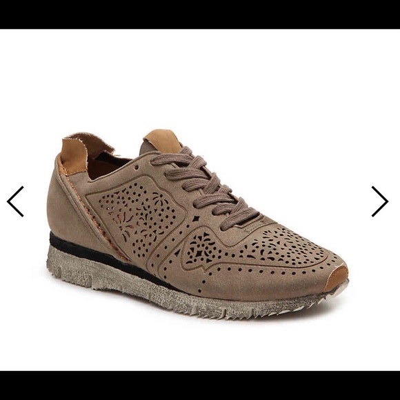 Corkys Friend Zone Tennis Shoes in COGNAC